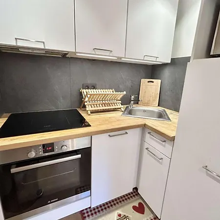 Apartment 2 Pieces Avec Cabine, Terrasse Sud, Proche Telecabine Jaillet, Parking, Wi-fi - Fr-1-597-184 *