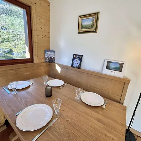 Apartment 2 Pieces Avec Cabine, Terrasse Sud, Proche Telecabine Jaillet, Parking, Wi-fi Megève
